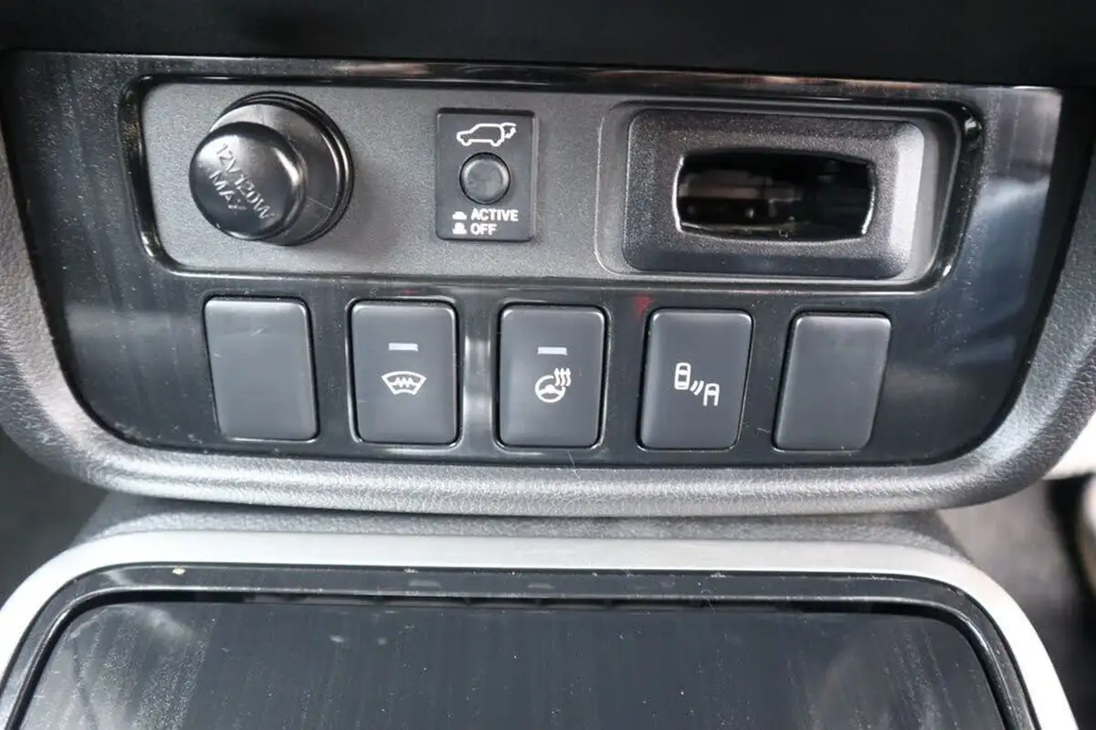 2018-mitsubishi-outlander-20-4hs-phev-5st-big-59