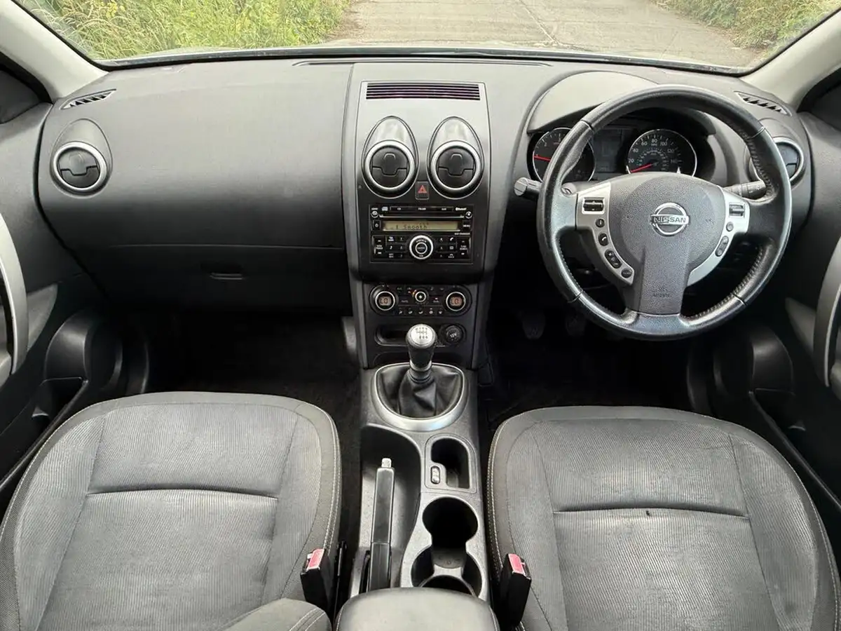 2010-nissan-qashqai-15td-acenta-big-9