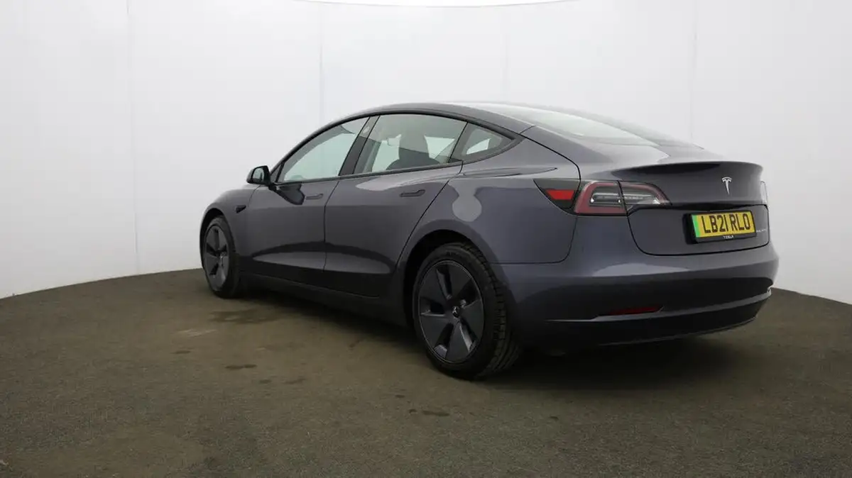 2021-tesla-model-3-e-long-range-4x4-big-56