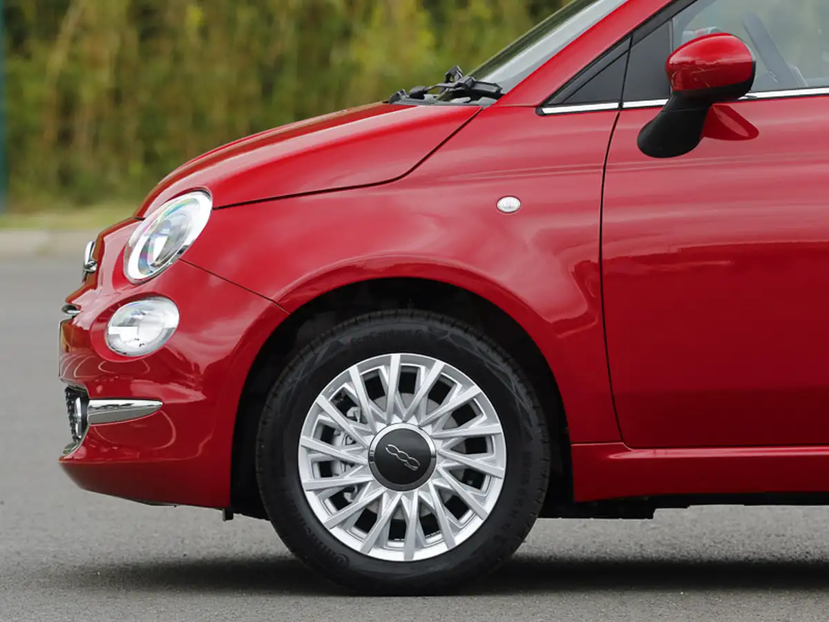 2025-fiat-500-10-big-18