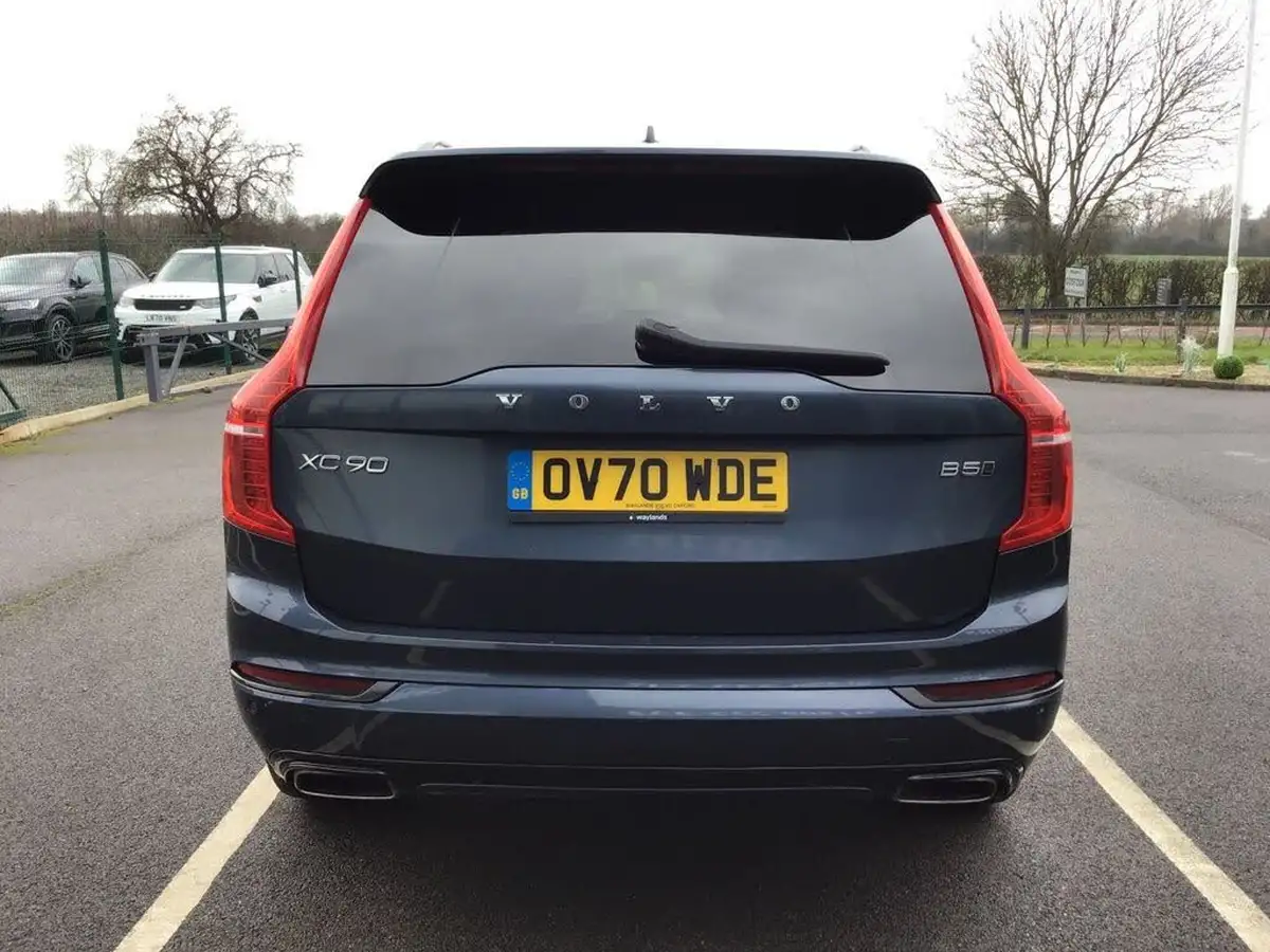 2020-volvo-xc90-20td-b5-r-design-big-6