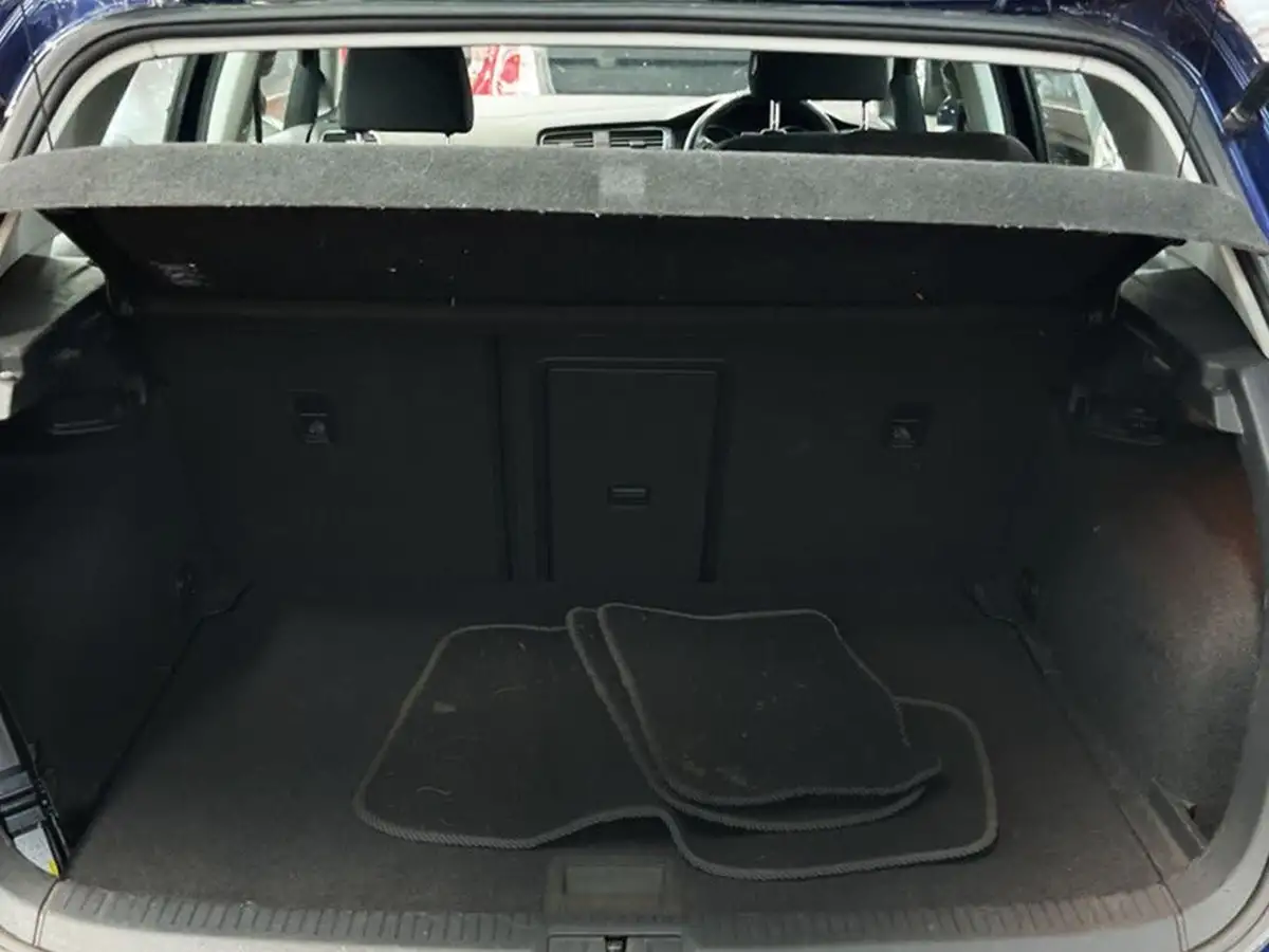 2018-volkswagen-golf-15-tsi-se-nav-130ps-ss-hatchback-5d-big-4