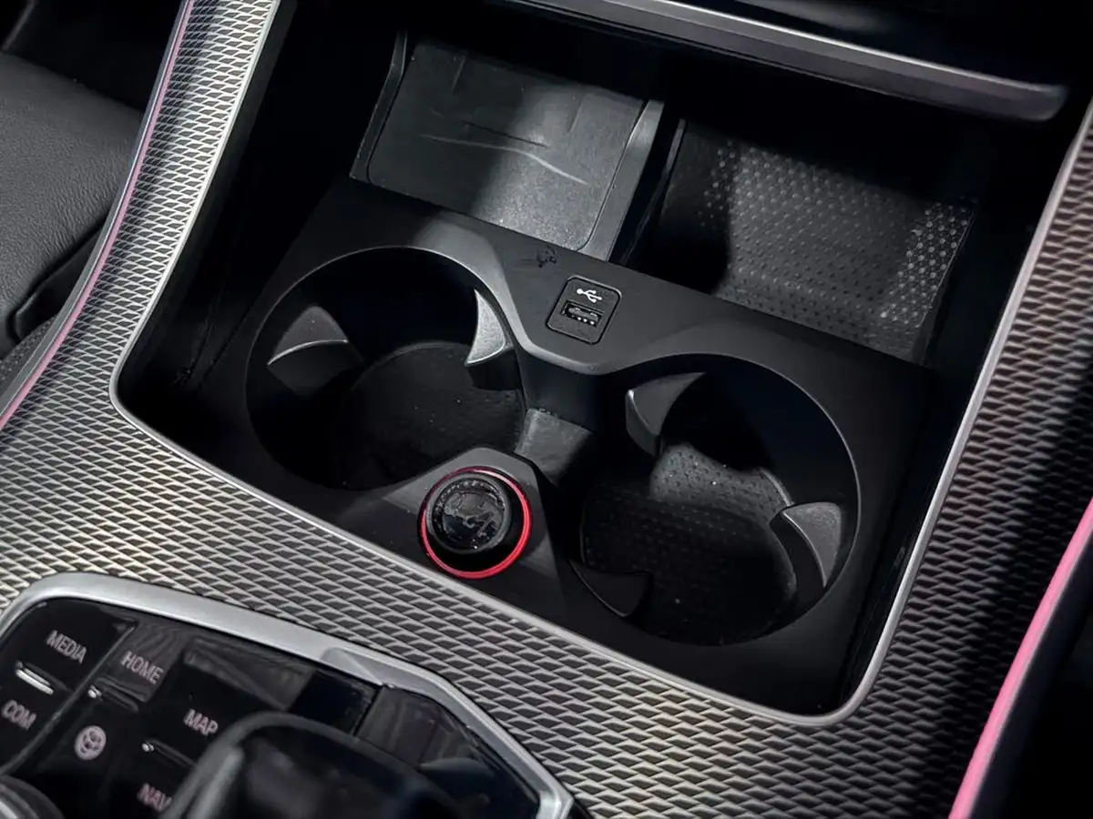 2021-bmw-x5-44-m50i-big-33