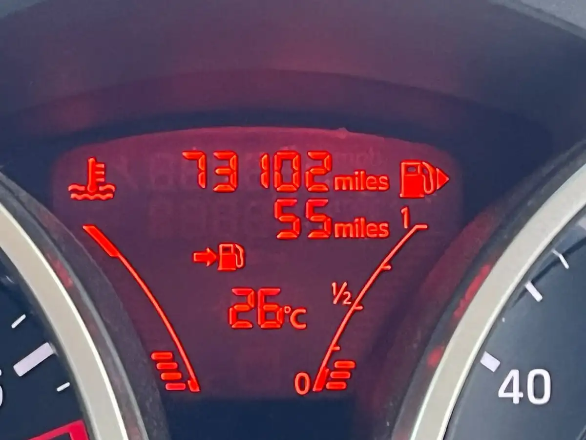 2014-nissan-juke-16-n-tec-117ps-1598cc-big-10