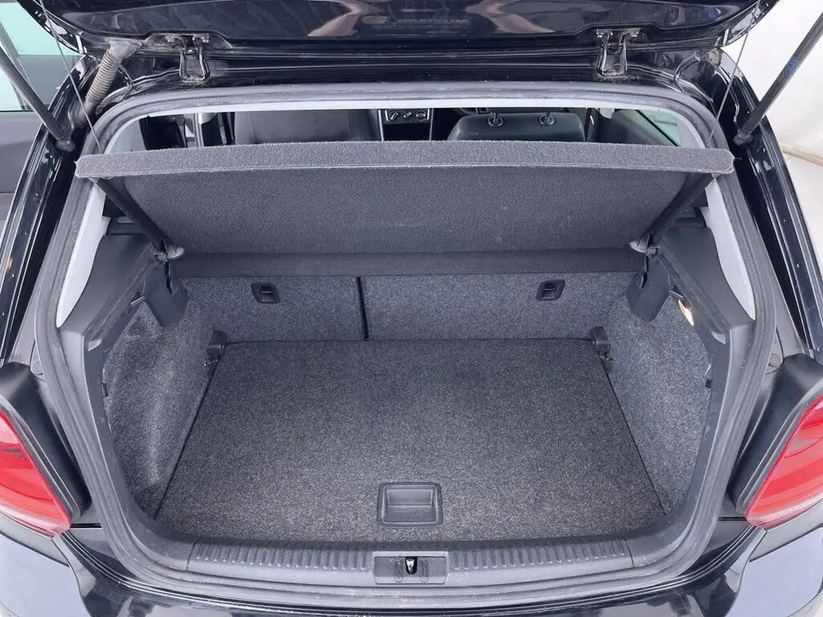 2016-volkswagen-polo-12-tsi-match-5d-big-9