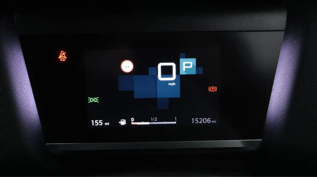 2023-citroen-c4-12-puretech-c-series-edition-eat8-big-10