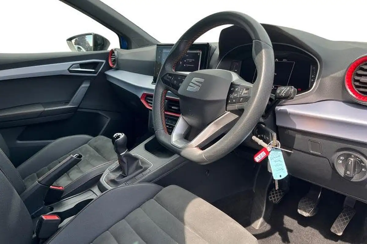 2023-seat-ibiza-10-tsi-fr-sport-110ps-big-8