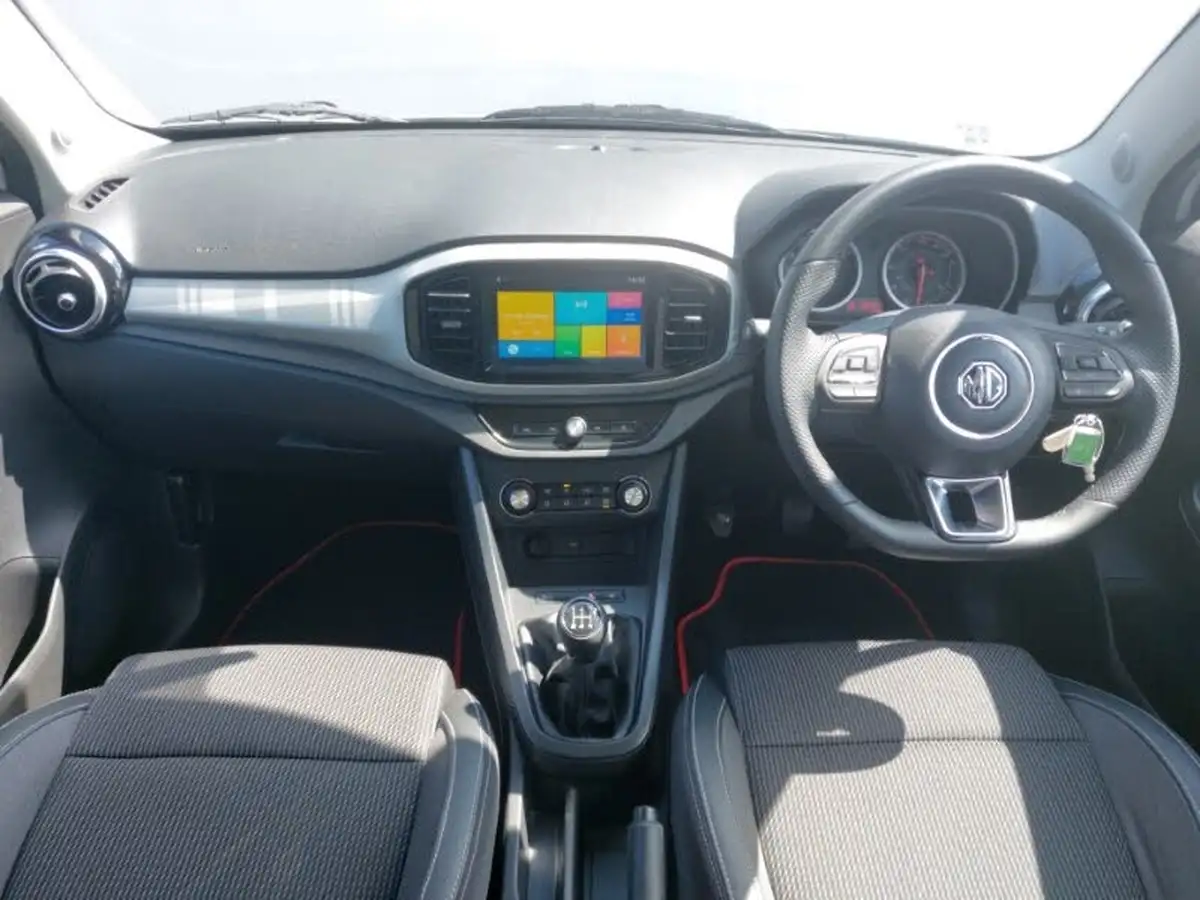 2024-mg-mg3-15-vti-tech-exclusive-nav-big-2