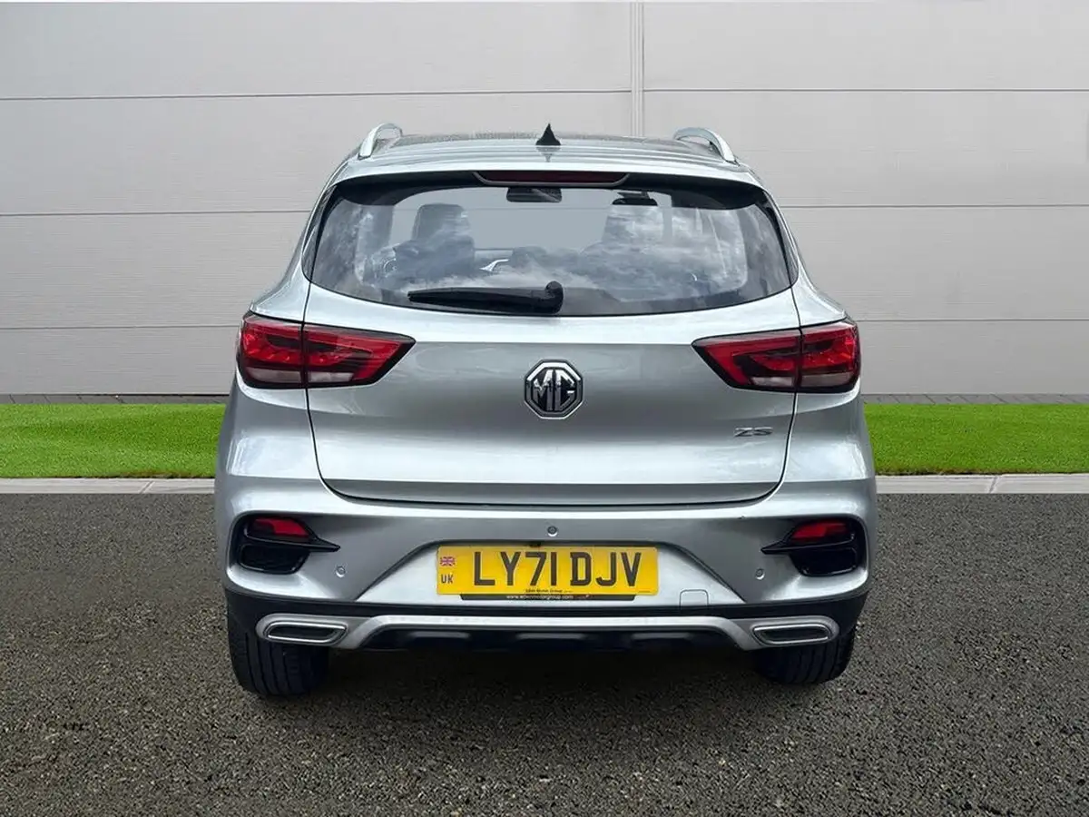 2022-mg-zs-suv-15-vti-tech-exclusive-big-5