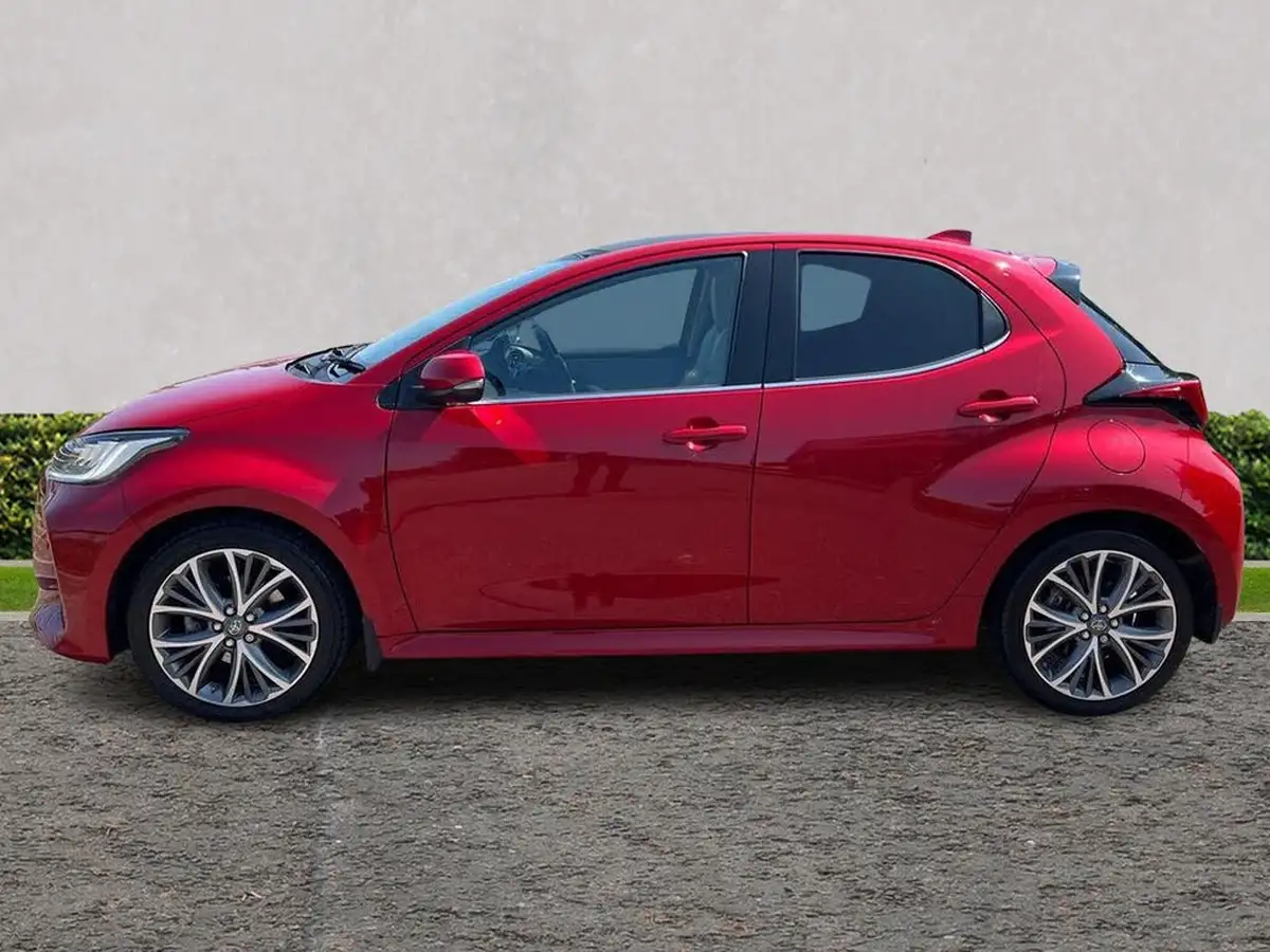 2021-toyota-yaris-15-vvt-i-excel-big-5