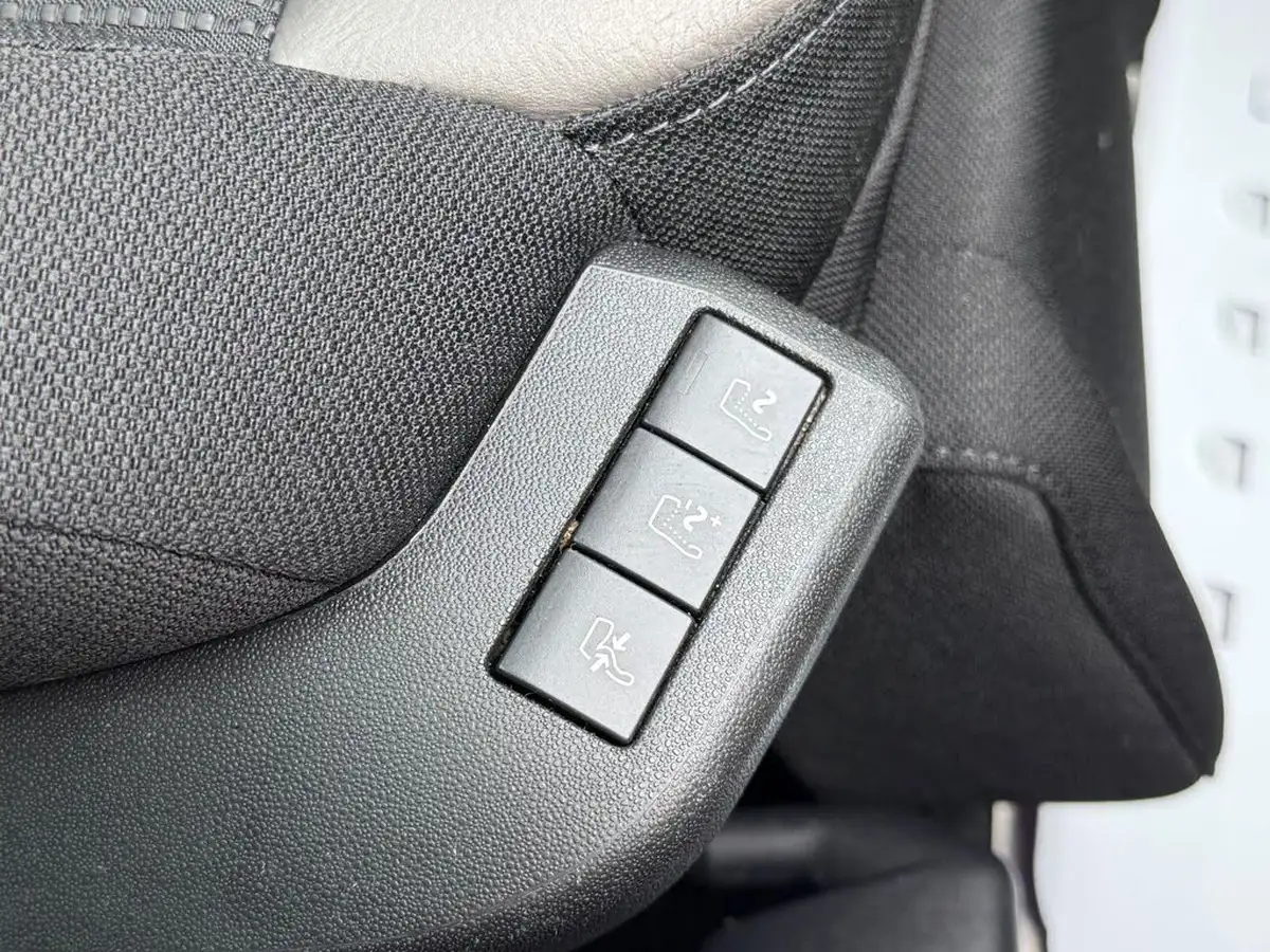 2017-citroen-grand-c4-picasso-16bluehdi-flair-big-54