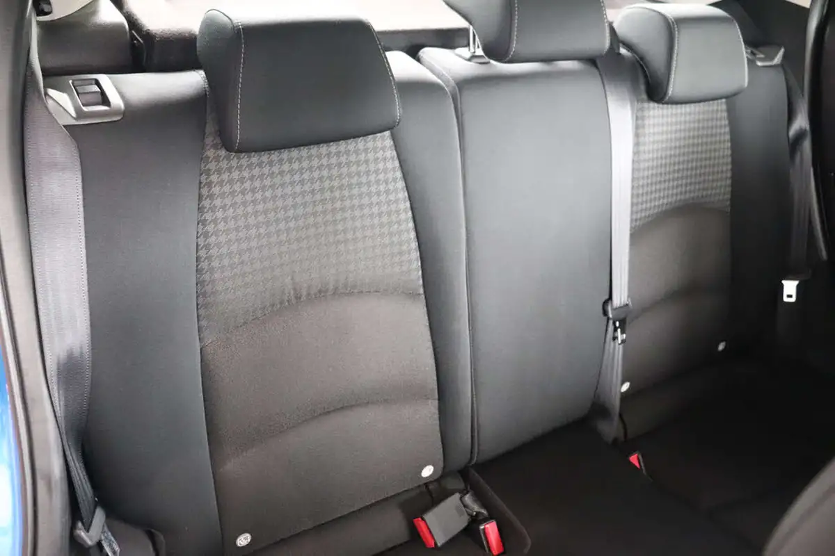 2018-mazda-mazda2-15-se-l-nav-auto-big-26