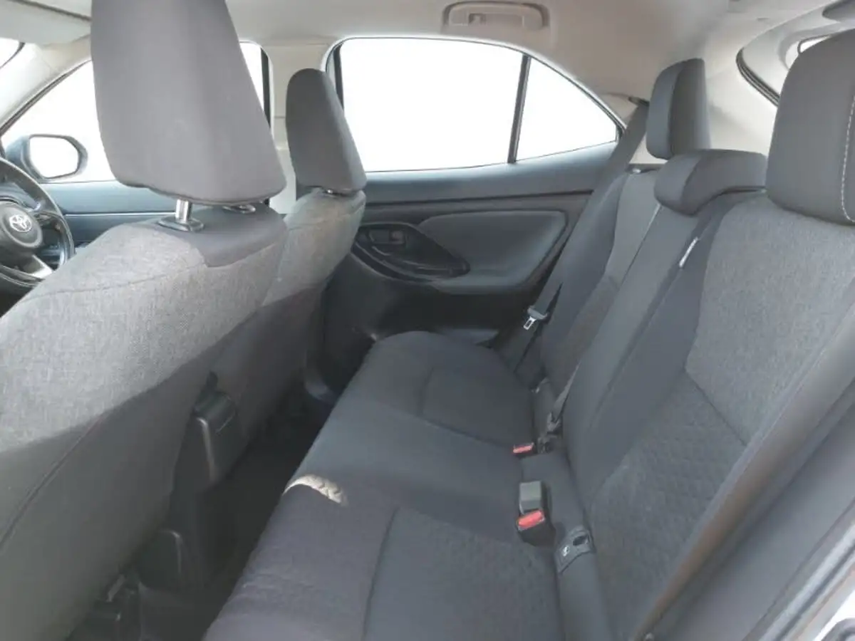 2022-toyota-yaris-cross-15-vvt-i-icon-big-5