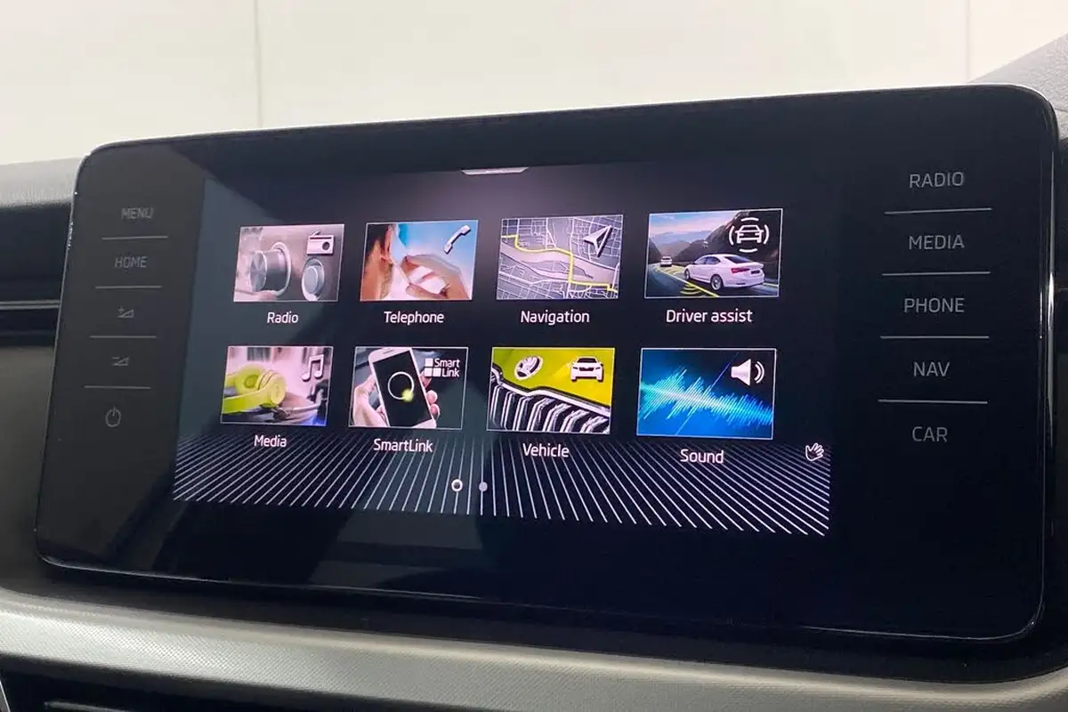 2022-skoda-scala-10-tsi-se-technology-109ps-big-22
