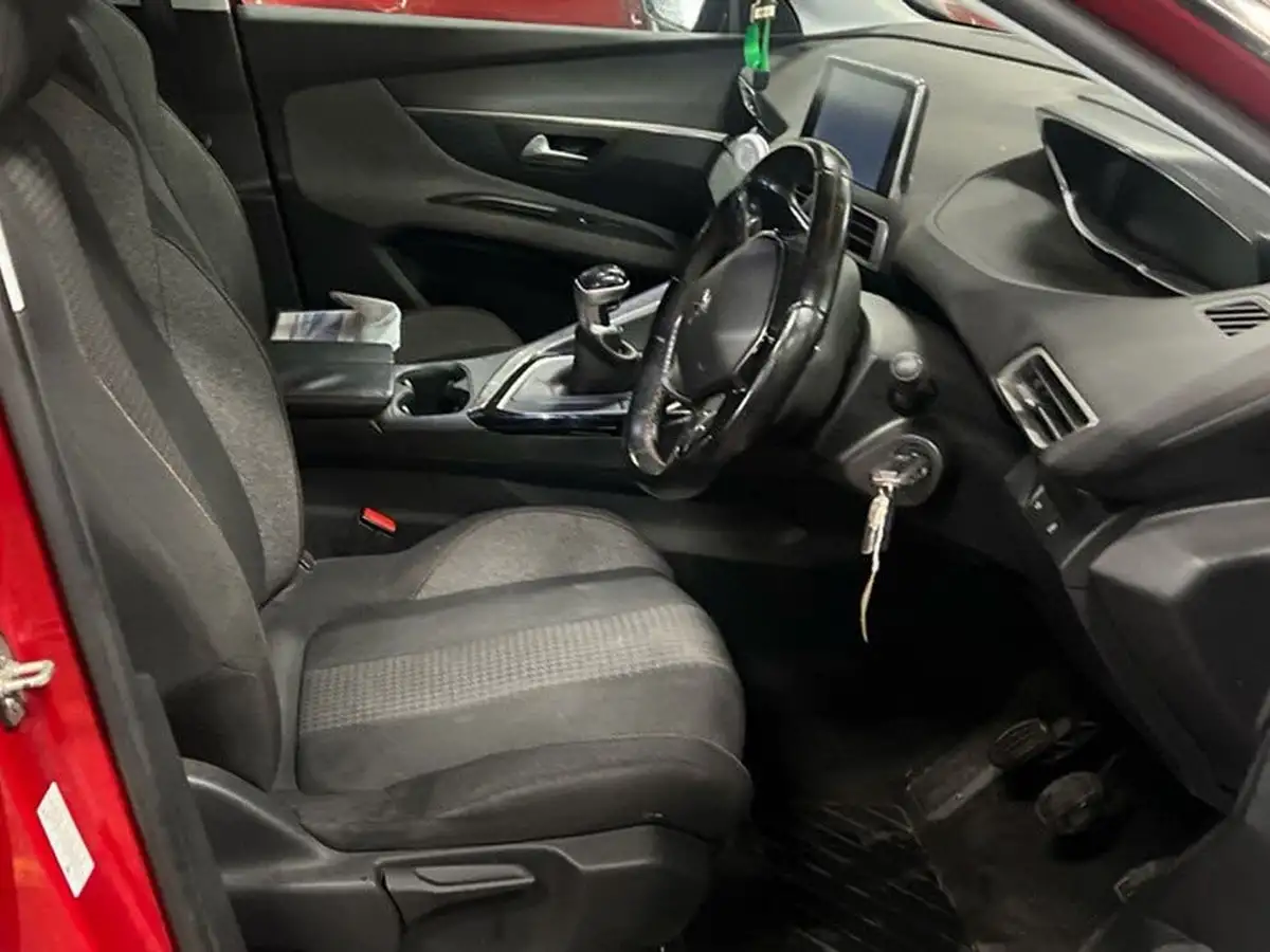 2017-peugeot-3008-suv-12-puretech-active-big-5