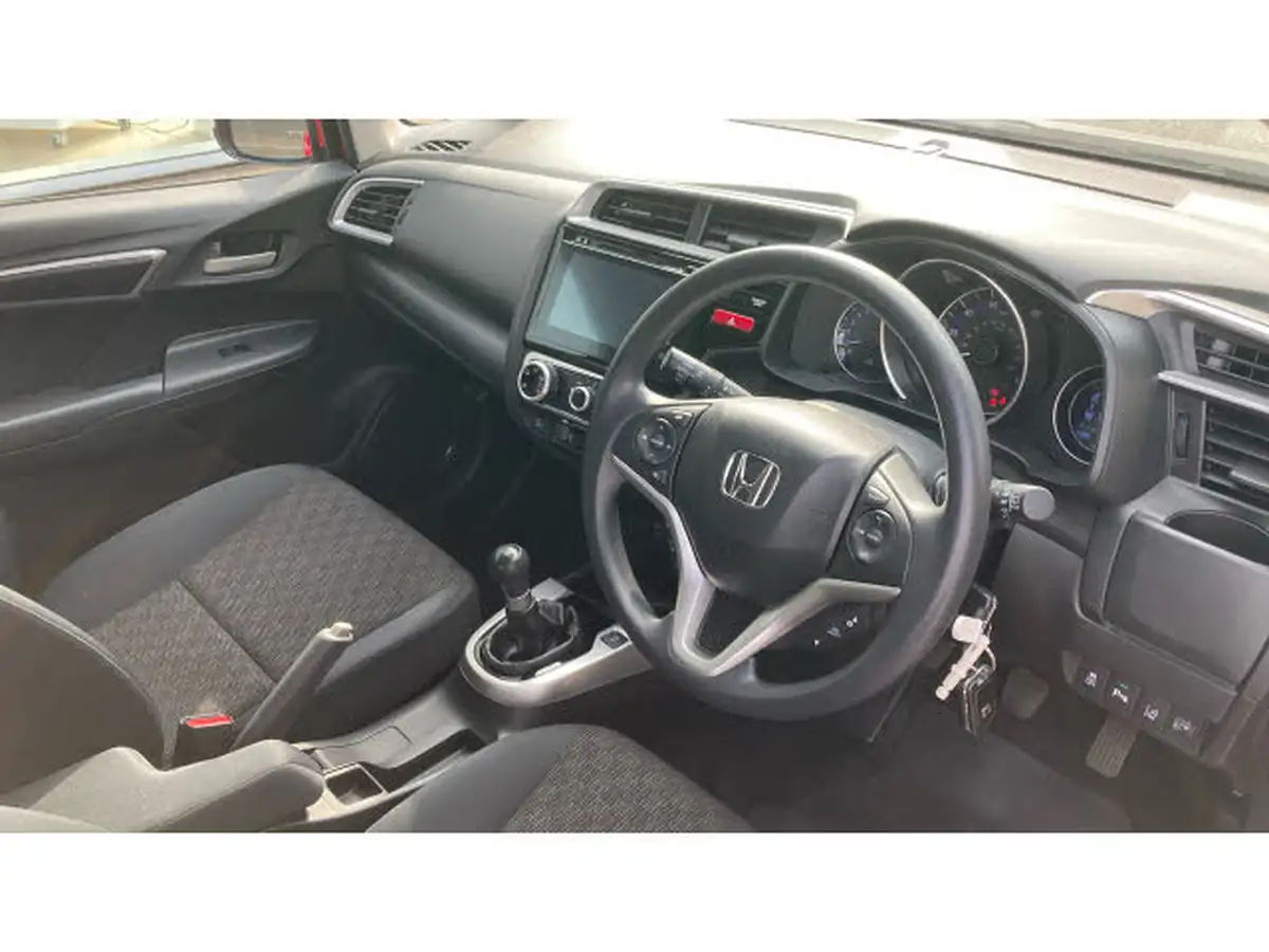 2016-honda-jazz-13-i-vtec-se-big-10