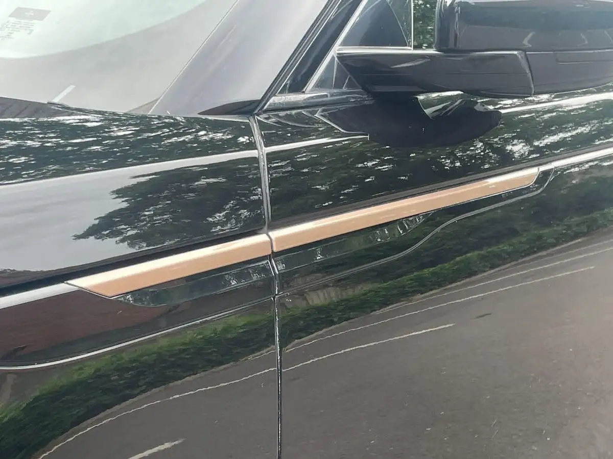 2019-land-rover-range-rover-velar-20-d240-r-dynamic-se-big-9