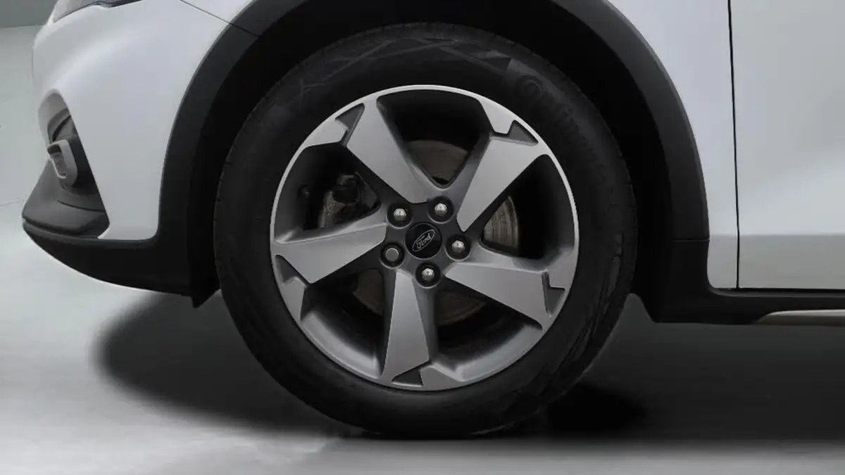 2019-ford-focus-10t-active-hatchback-big-18