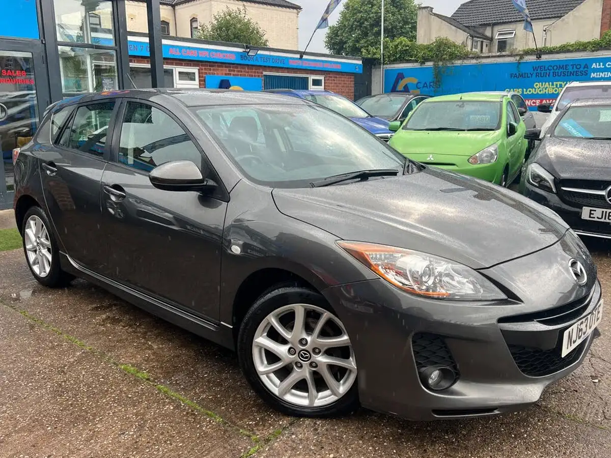 2013-mazda-mazda3-16-tamura-big-40