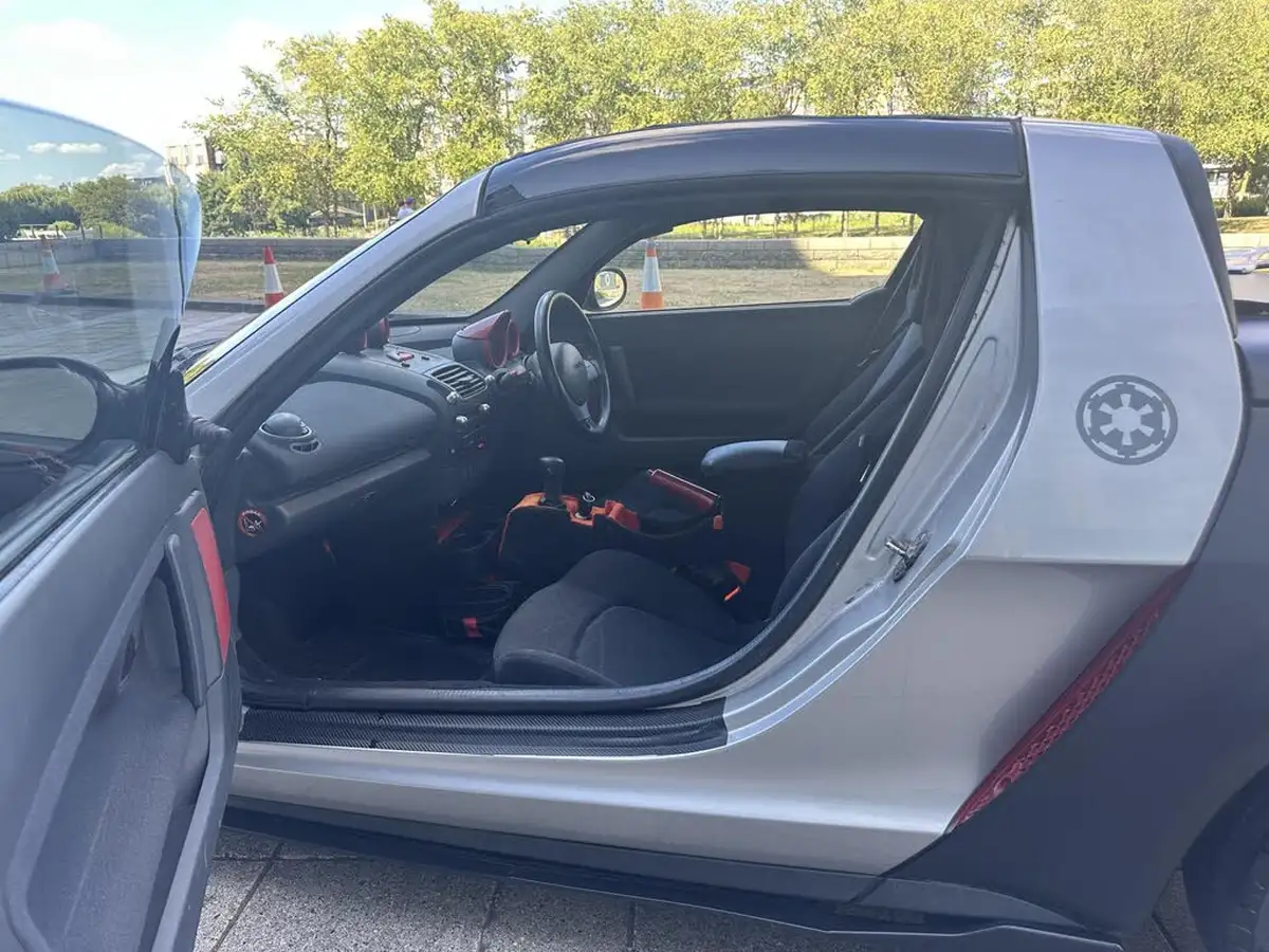 2005-smart-roadster-07-big-23