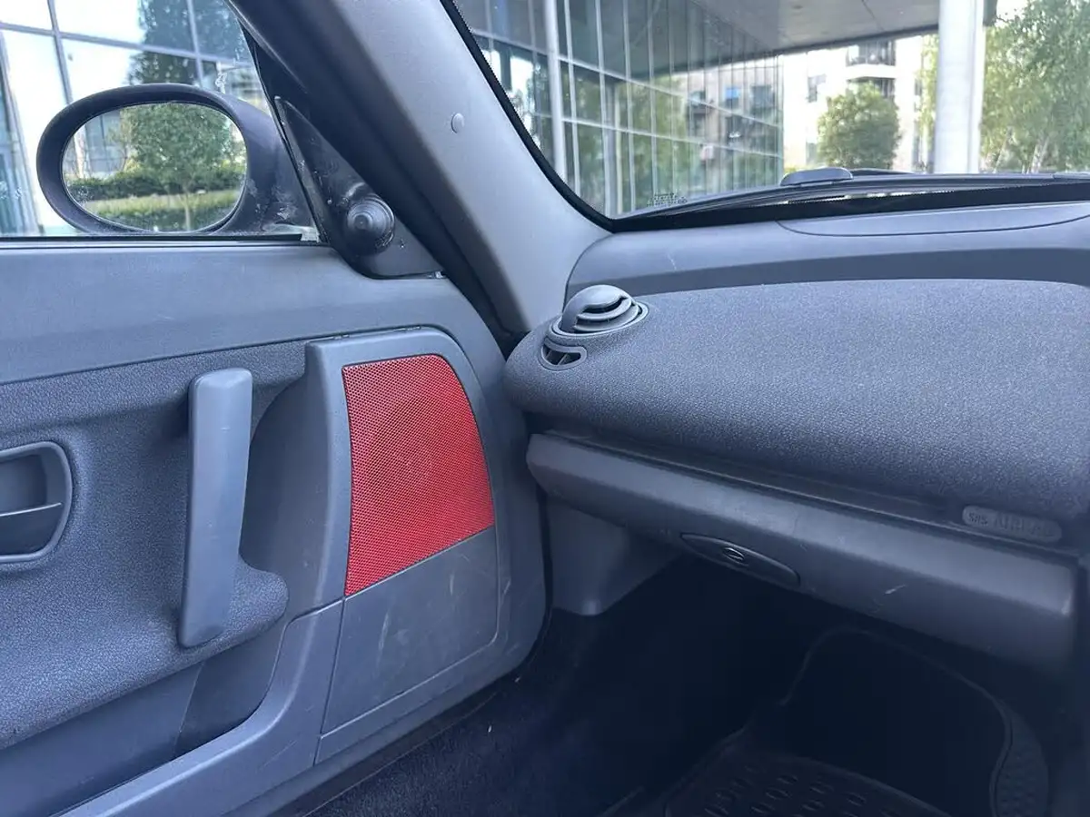 2005-smart-roadster-07-big-47