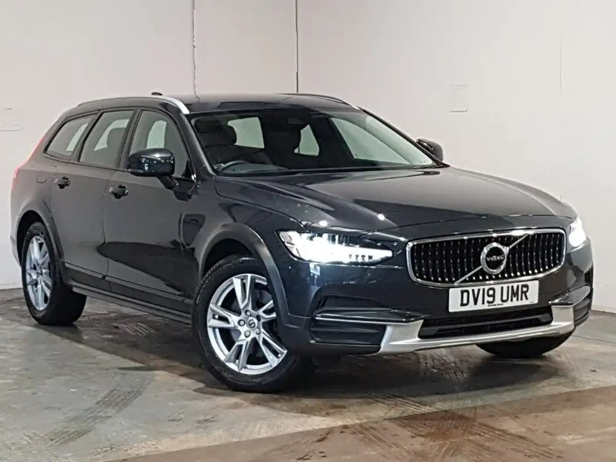 2019-volvo-v90-20-t5-cross-country-big-0