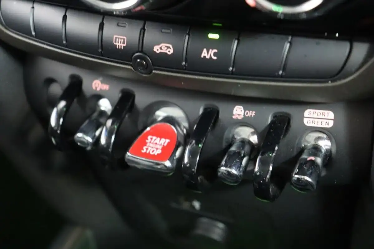 2021-mini-countryman-20-cooper-s-classic-all4-auto-big-27