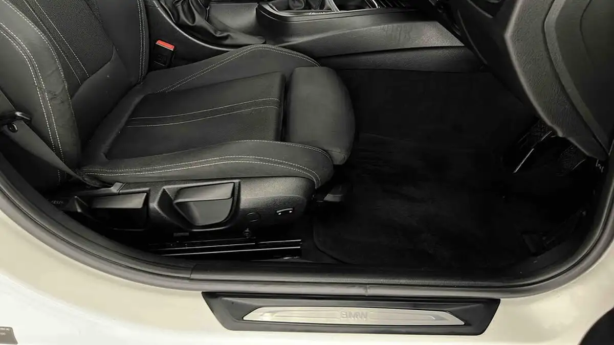 2017-bmw-3-series-15-318i-sport-touring-5d-big-31