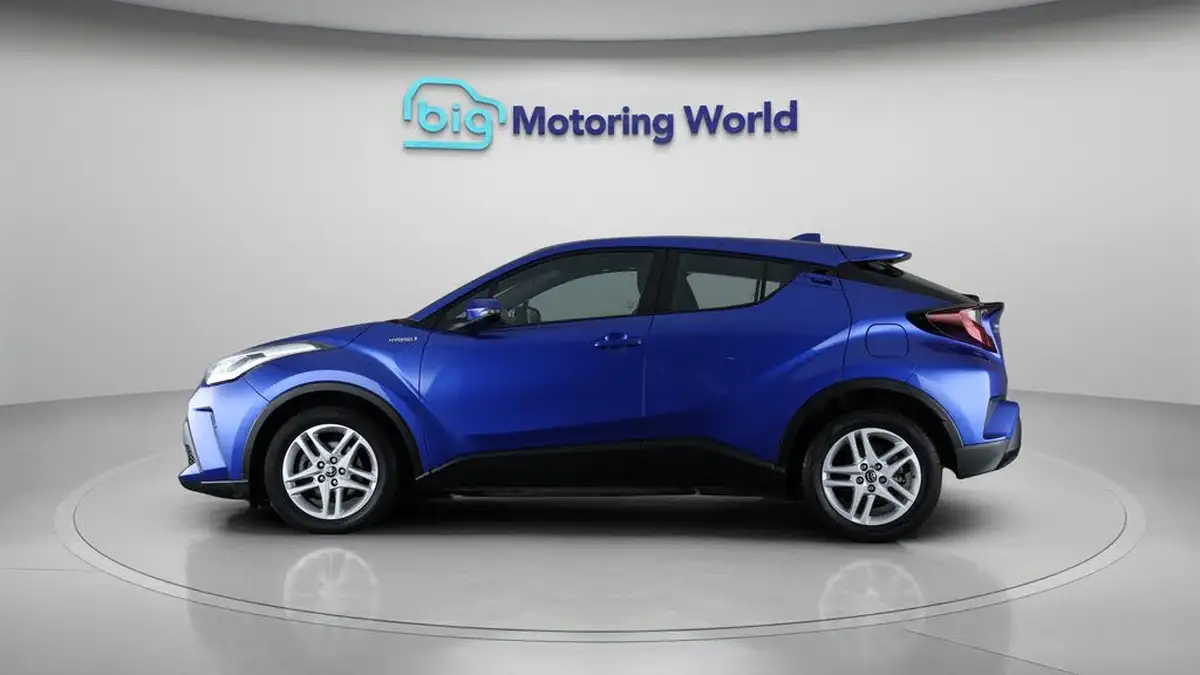 2021-toyota-c-hr-18-vvt-i-icon-big-4