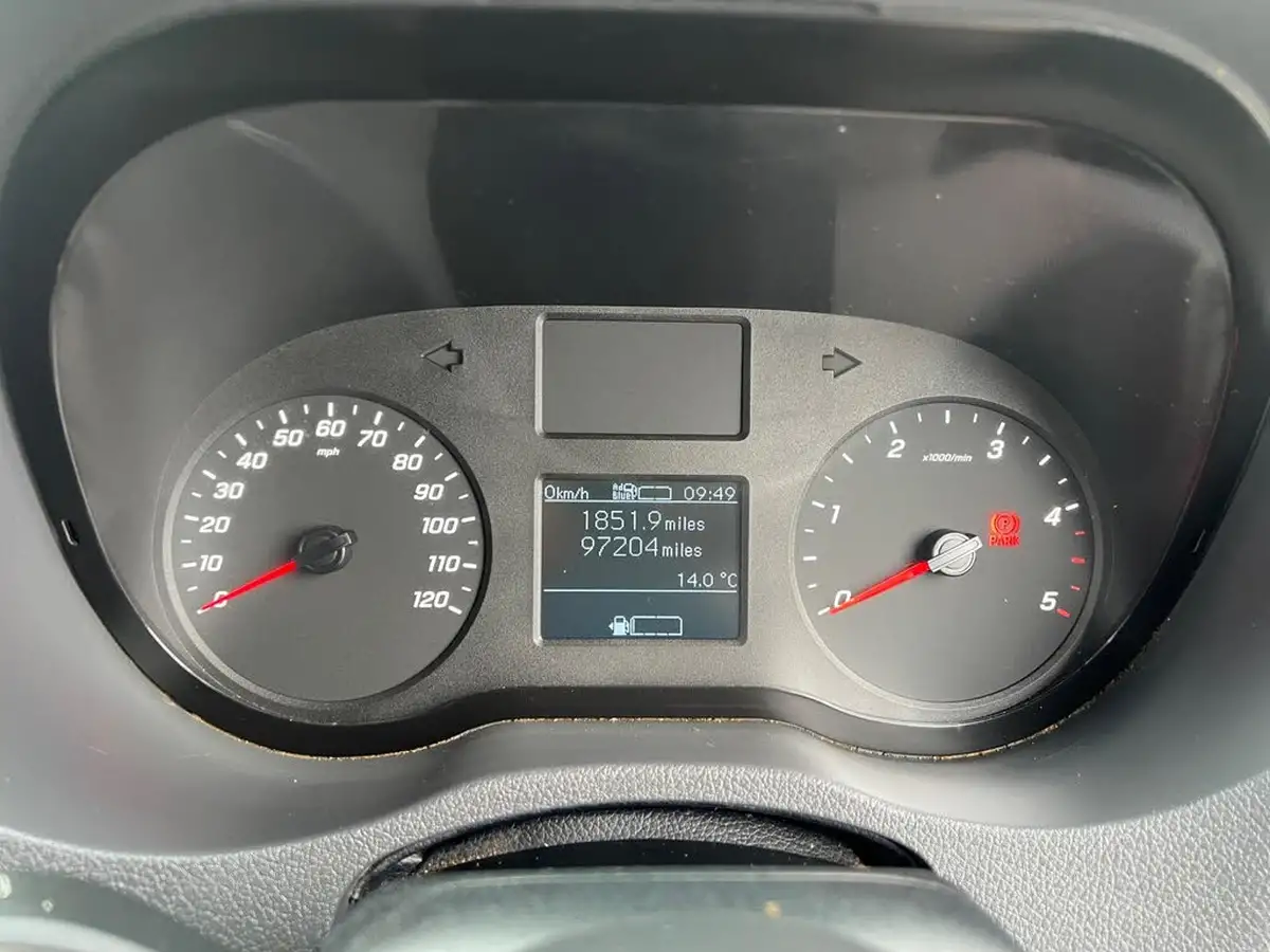 2019-mercedes-benz-sprinter-21cdi-314-l1h1-143pseu6c-panel-van-big-26