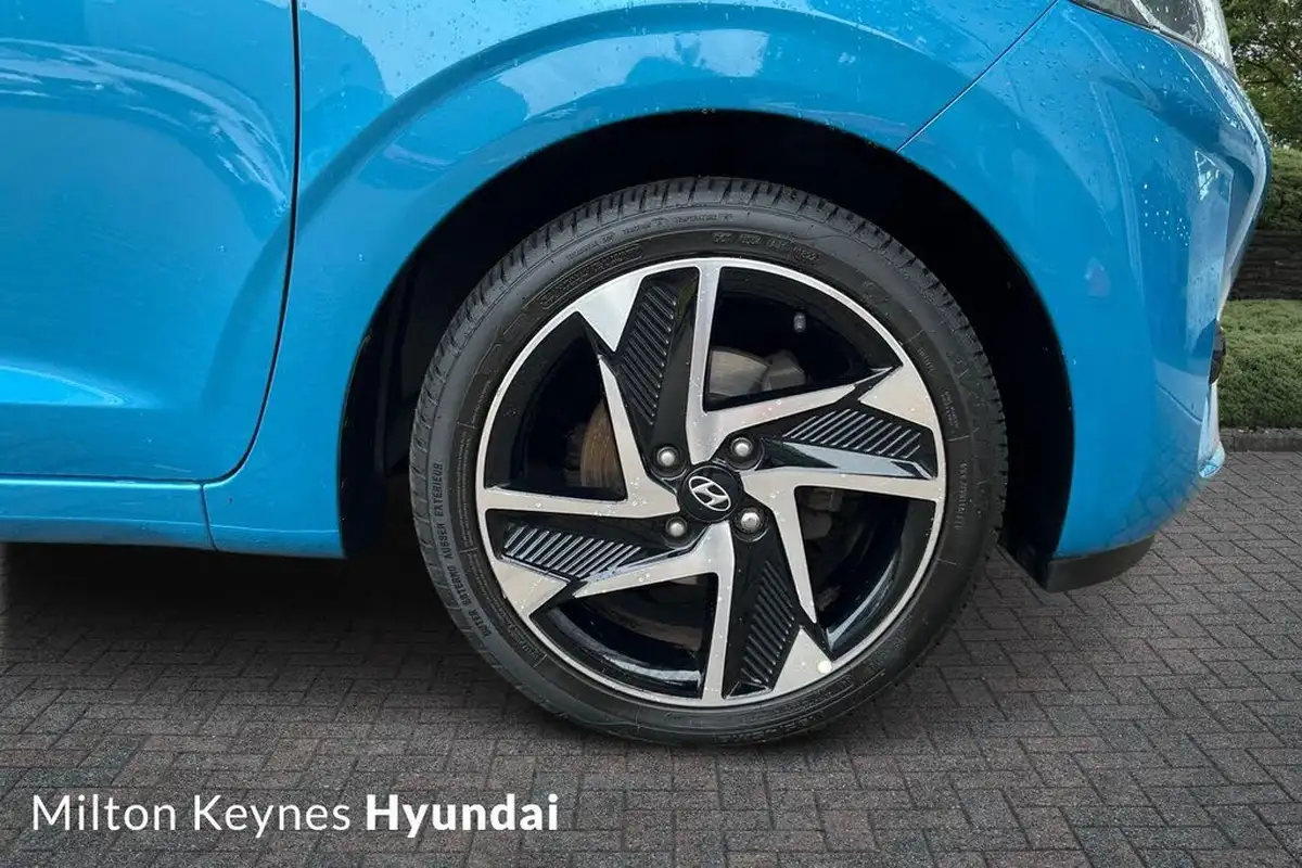 2021-hyundai-i10-10-premium-big-13