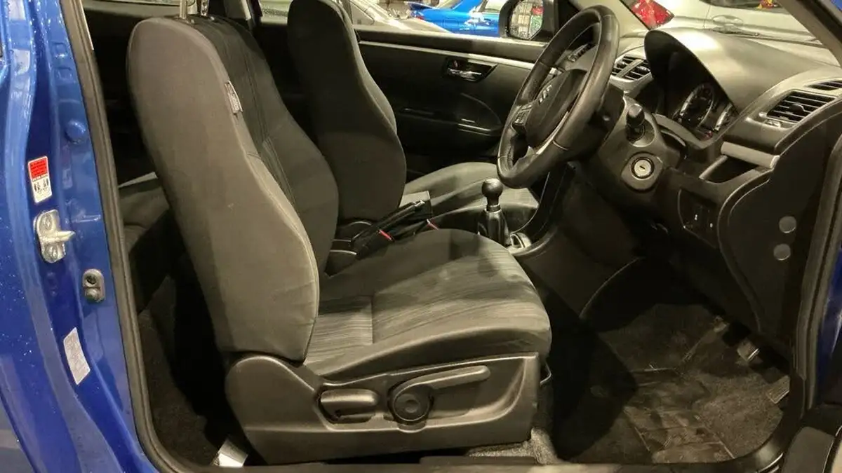 2016-suzuki-swift-12-sz3-3d-big-14