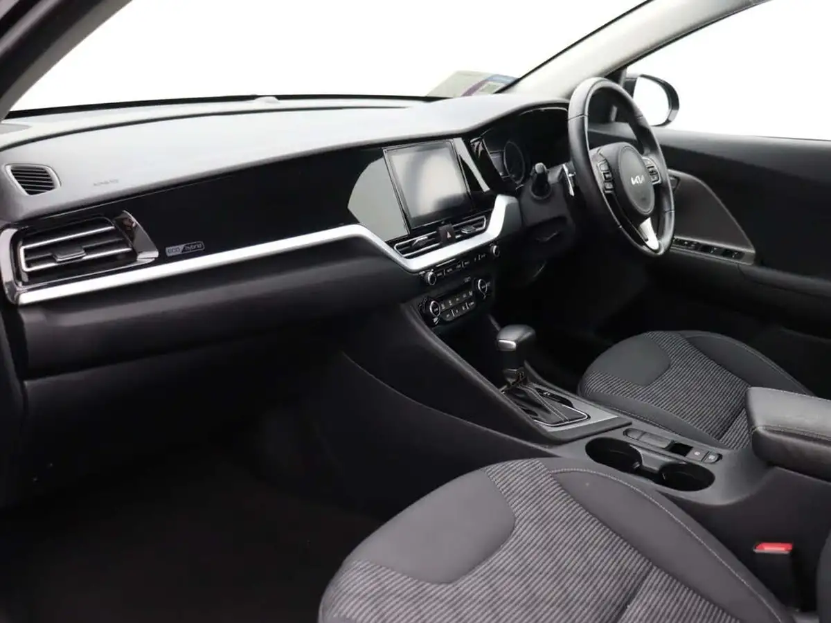2022-kia-niro-16-gdi-2-139bhp-156kwh-big-10
