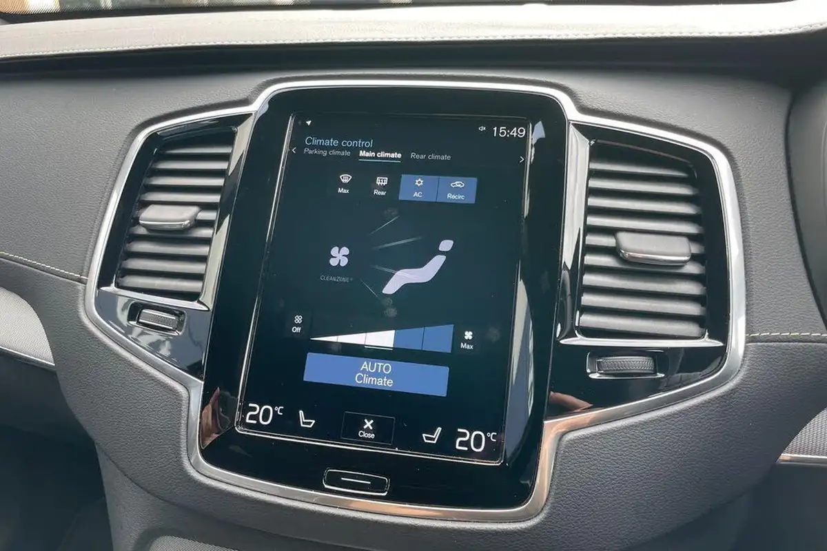 2022-volvo-xc90-20-t8-r-design-455bhp-big-40