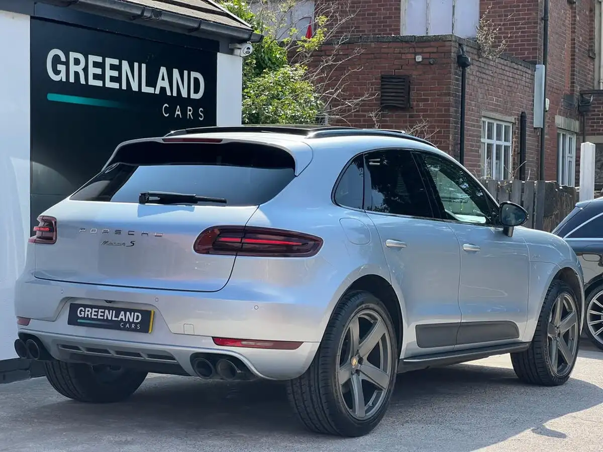 2015-porsche-macan-30td-s-big-1