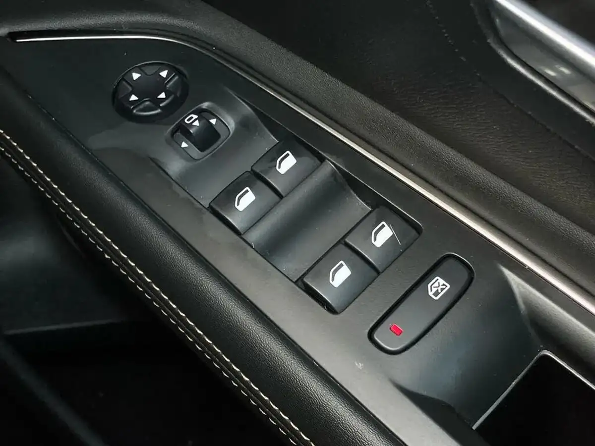 2021-peugeot-3008-suv-12-puretech-gt-eat8-big-20
