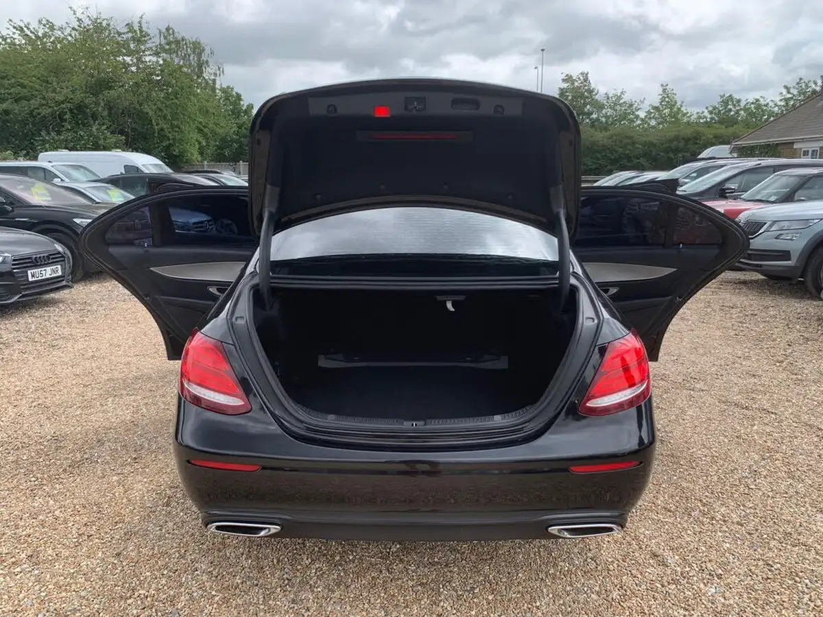 2019-mercedes-benz-e-class-20d-e220d-se-ss-saloon-4d-big-51