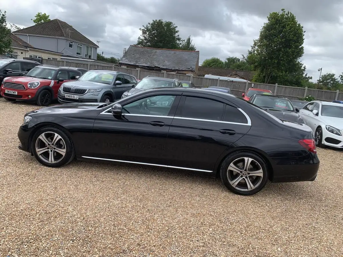 2019-mercedes-benz-e-class-20d-e220d-se-ss-saloon-4d-big-3