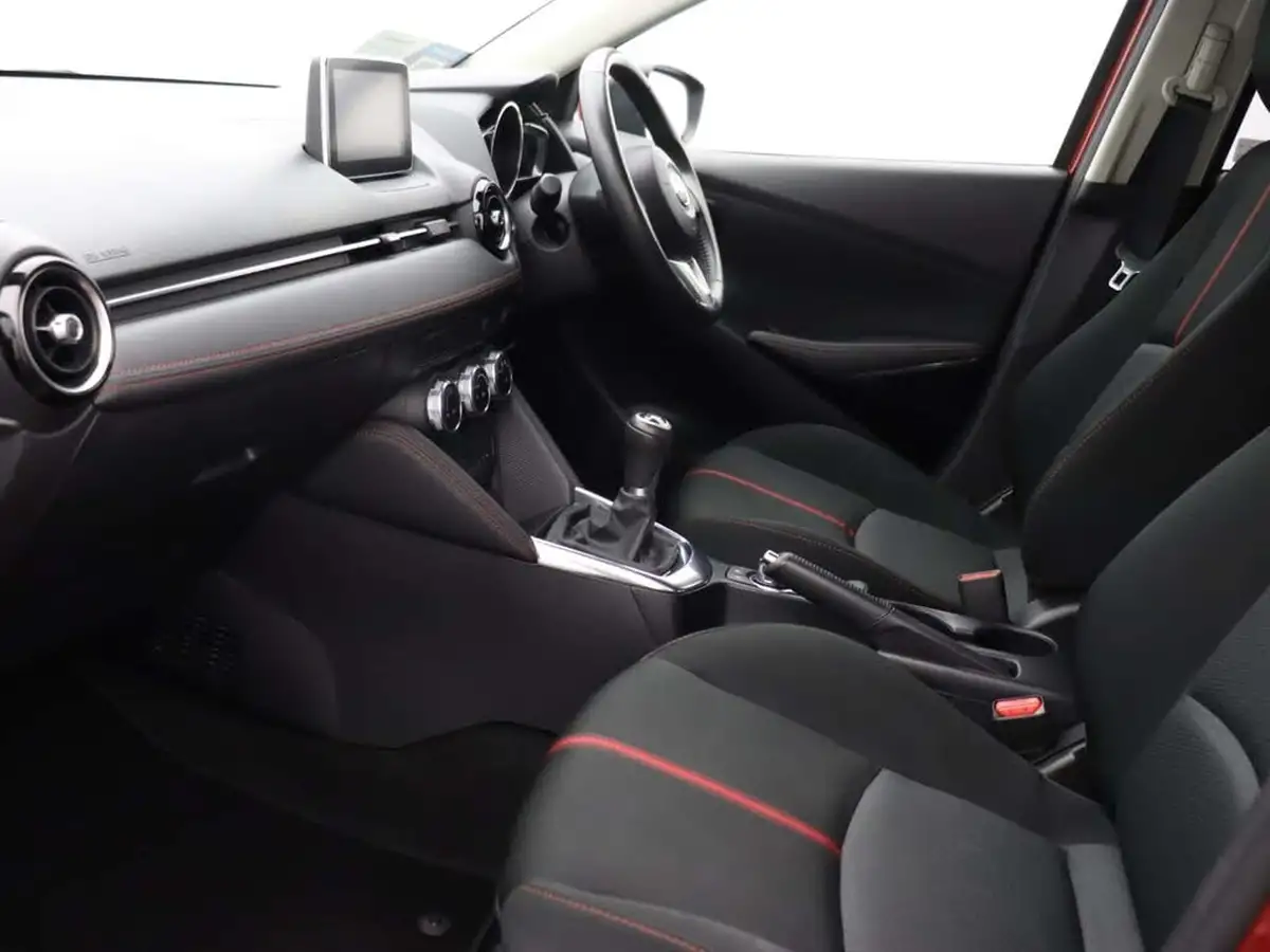 2017-mazda-mazda2-15-sport-nav-115ps-big-30