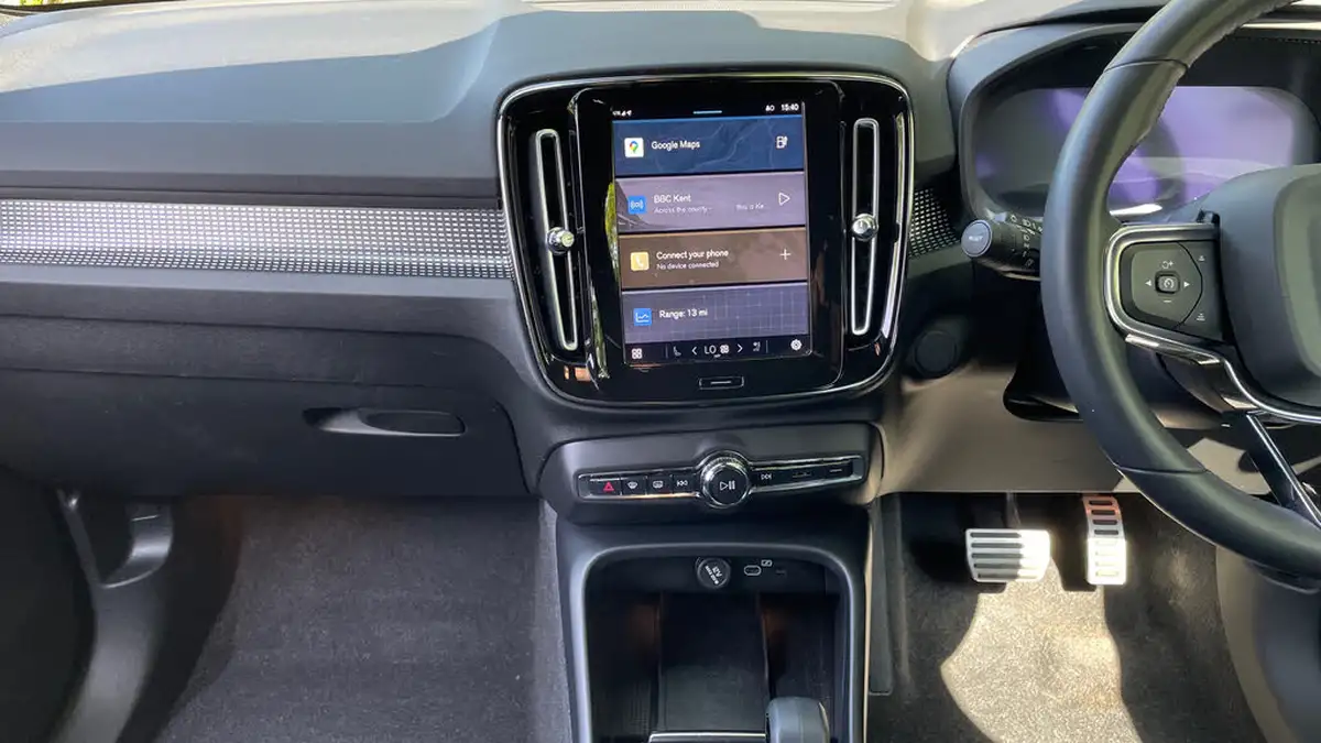 2022-volvo-xc40-e-twin-recharge-plus-big-11