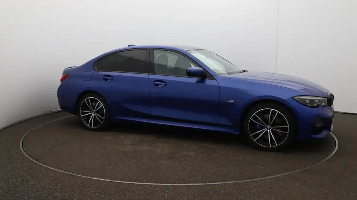 2022-bmw-3-series-20-330e-m-sport-pro-pack-saloon-4d-big-45