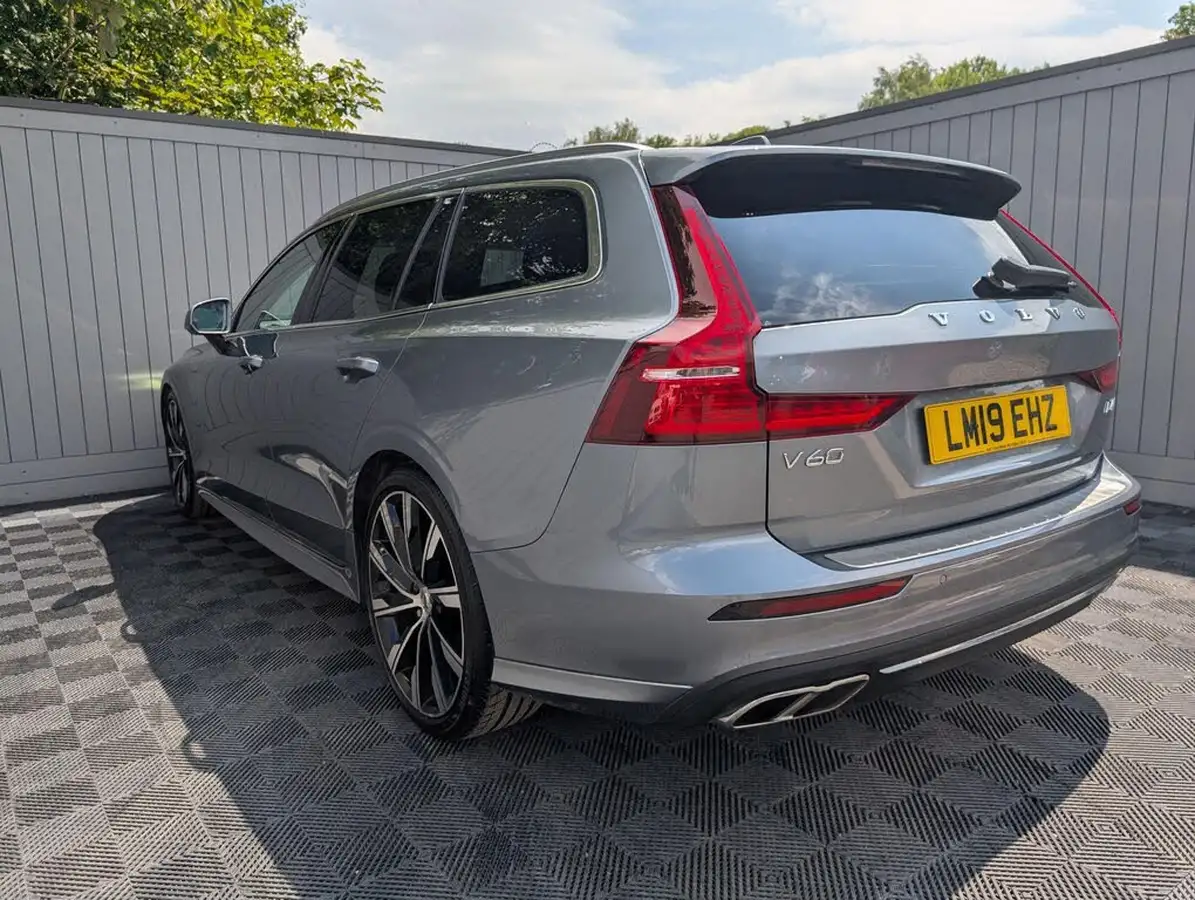 2019-volvo-v60-20td-d4-inscription-geartronic-big-50