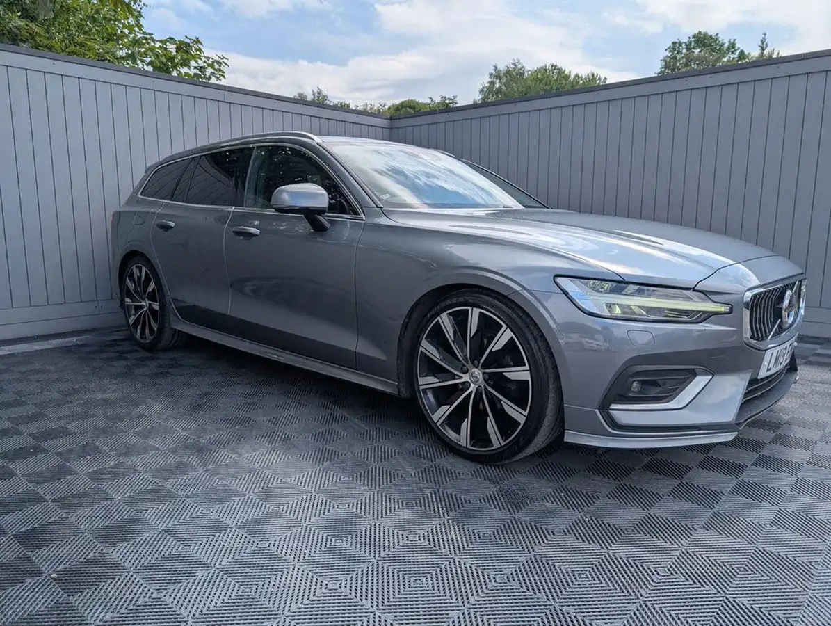 2019-volvo-v60-20td-d4-inscription-geartronic-big-2