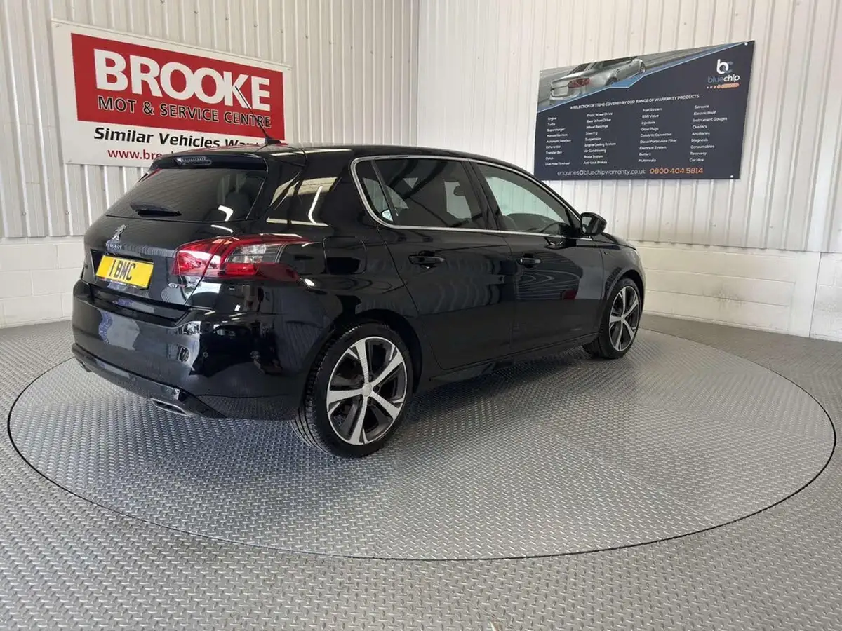 2021-peugeot-308-12-puretech-gt-premium-big-7