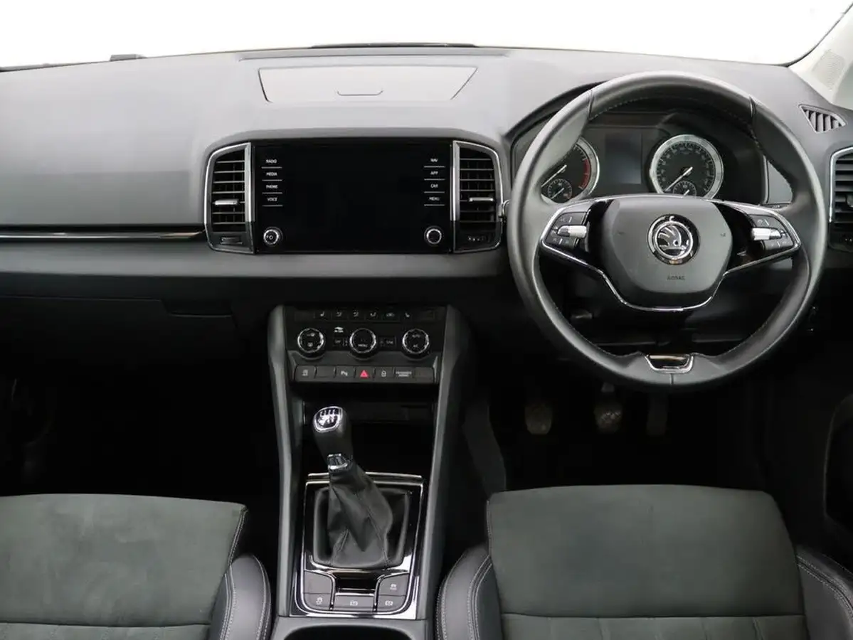 2021-skoda-karoq-15-tsi-se-l-big-19