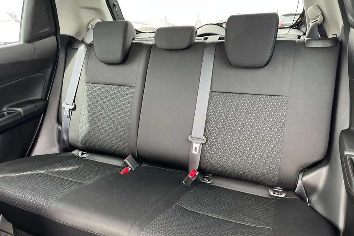 2023-suzuki-swift-12-dualjet-sz-l-big-19