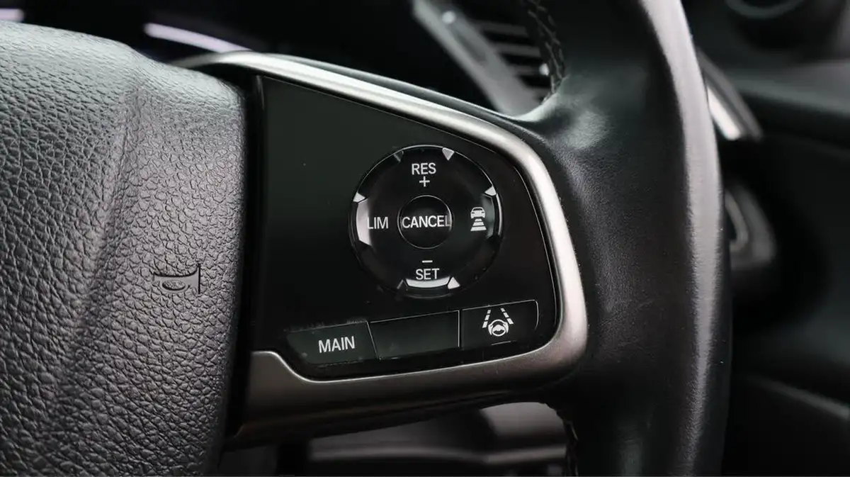 2020-honda-civic-16-i-dtec-ex-ss-hatchback-5d-big-27