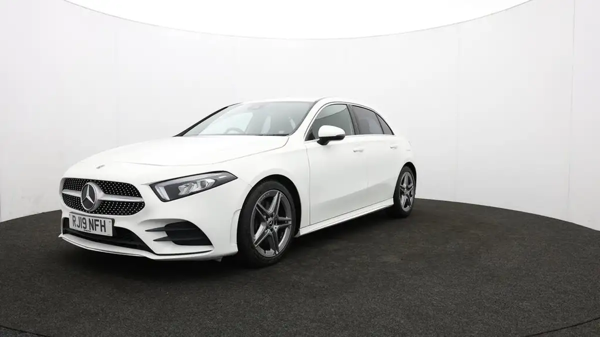 2019-mercedes-benz-a-class-20-a220-amg-line-hatchback-5d-big-62