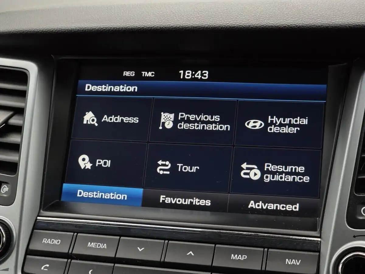 2015-hyundai-tucson-20crdi-blue-drive-premium-big-17