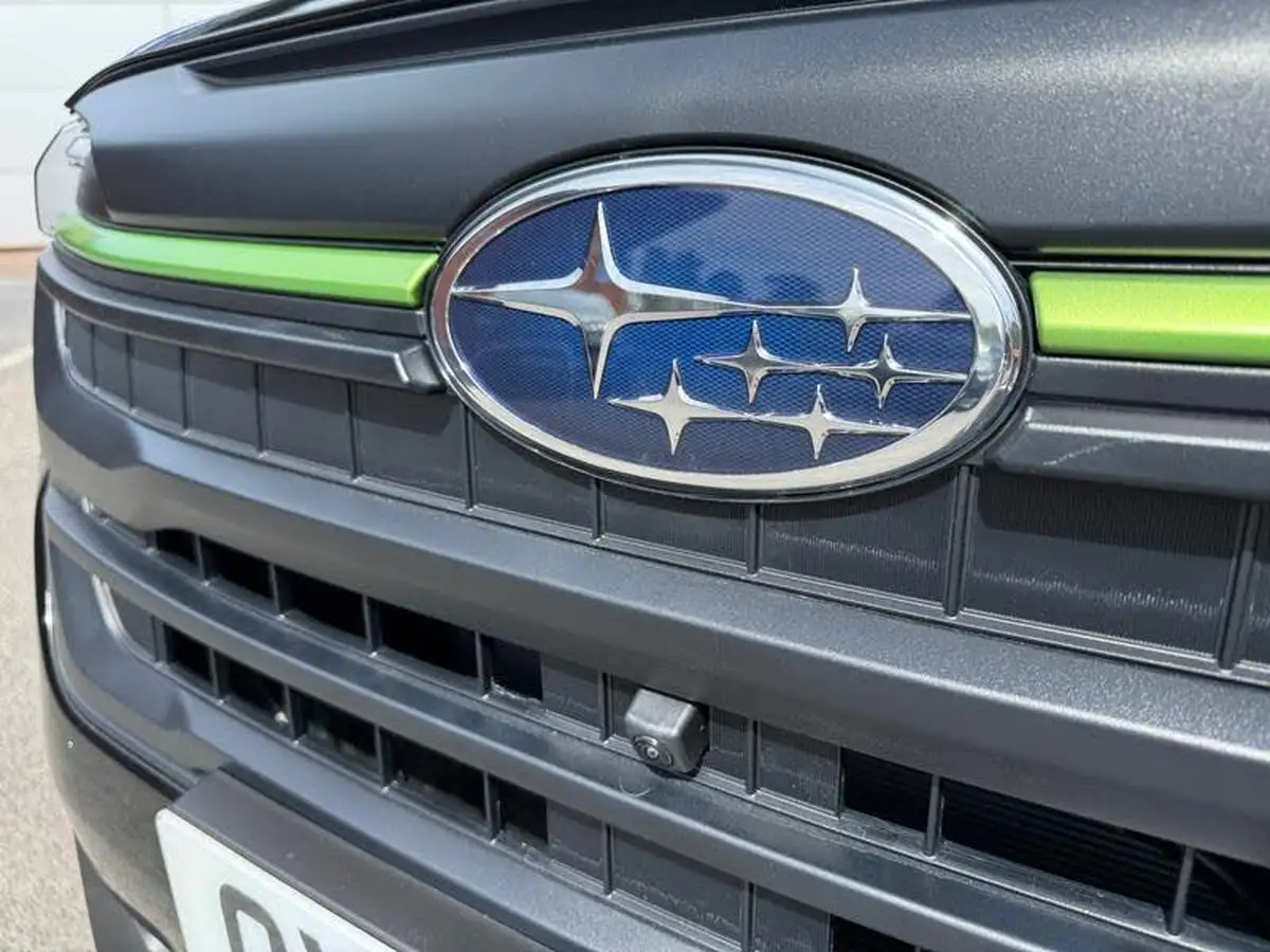 2025-subaru-forester-20-e-boxer-field-big-19